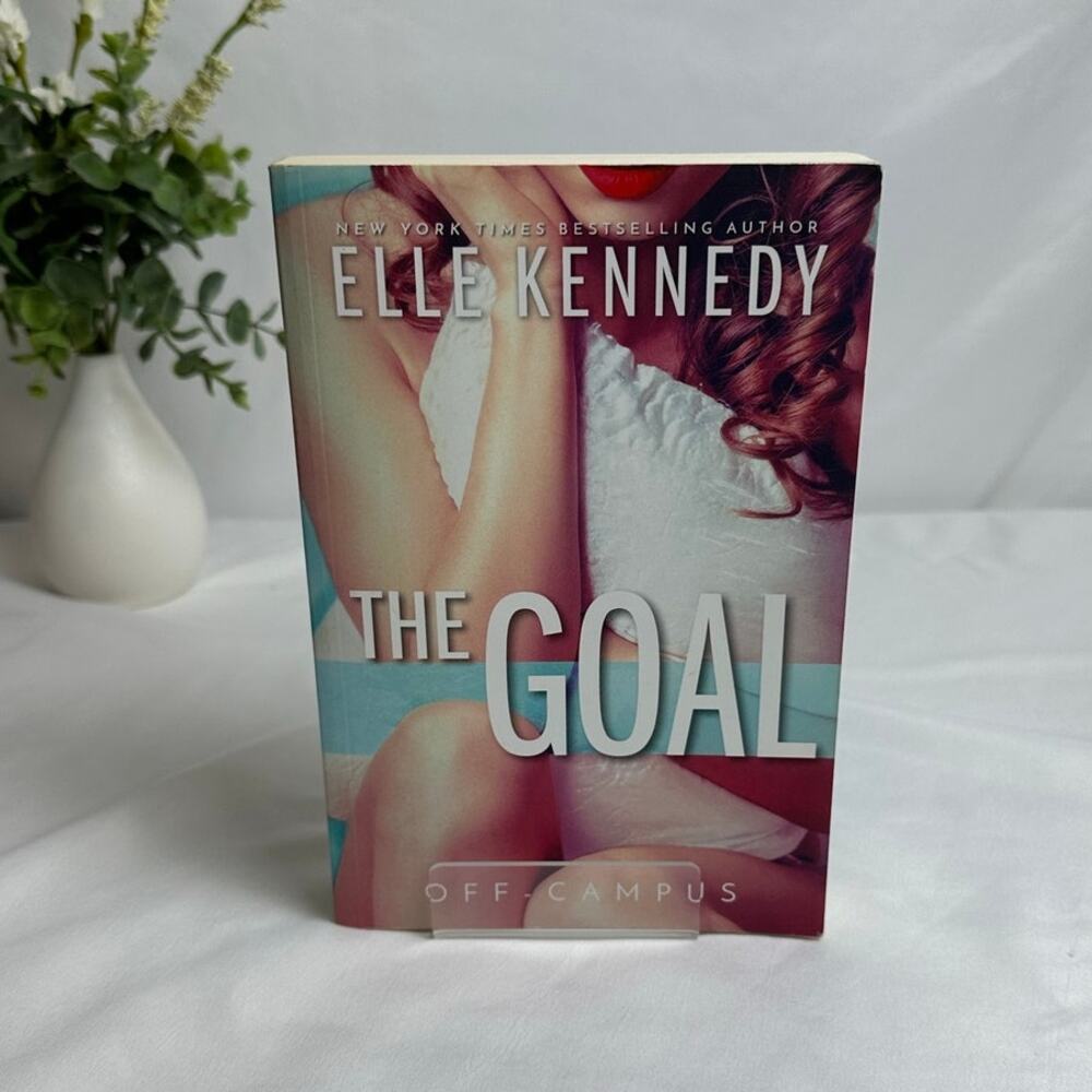 The Goal Elle Kennedy Bloom Books Paperback Off Campus #4 Hockey Romance
